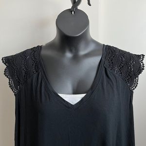Sleeveless Laced Top